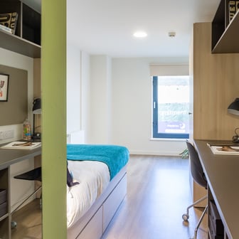 Gold En Suite River View - Image 2